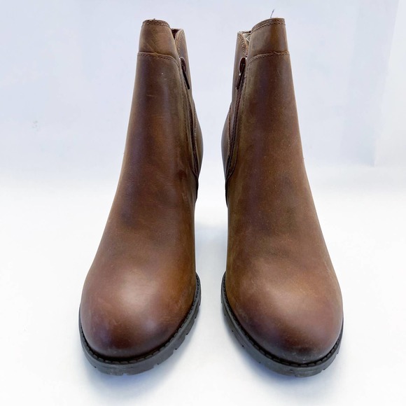 Clarks Verona Step Fashion Boot, Dark Tan Leather Size 12 Medium - Picture 2 of 6